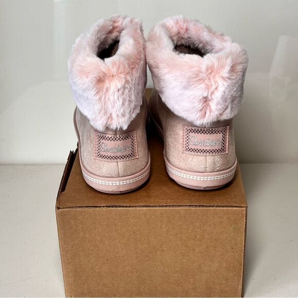 Skechers Cozy Meant to Be Campfire with Faux Fur Slipper Boots - Picture 7 of 8